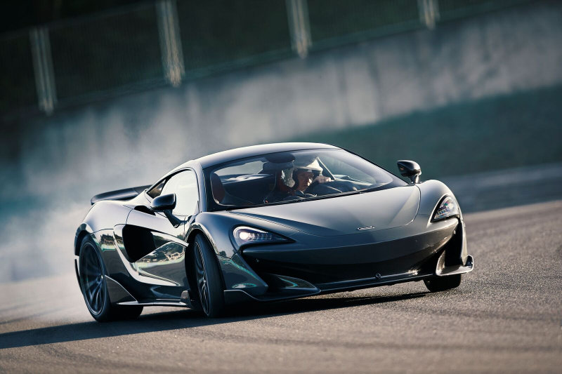 Illustration for article titled The 2019 McLaren 600LT Is the Flame-Spitting Mad Max Version of the 570S